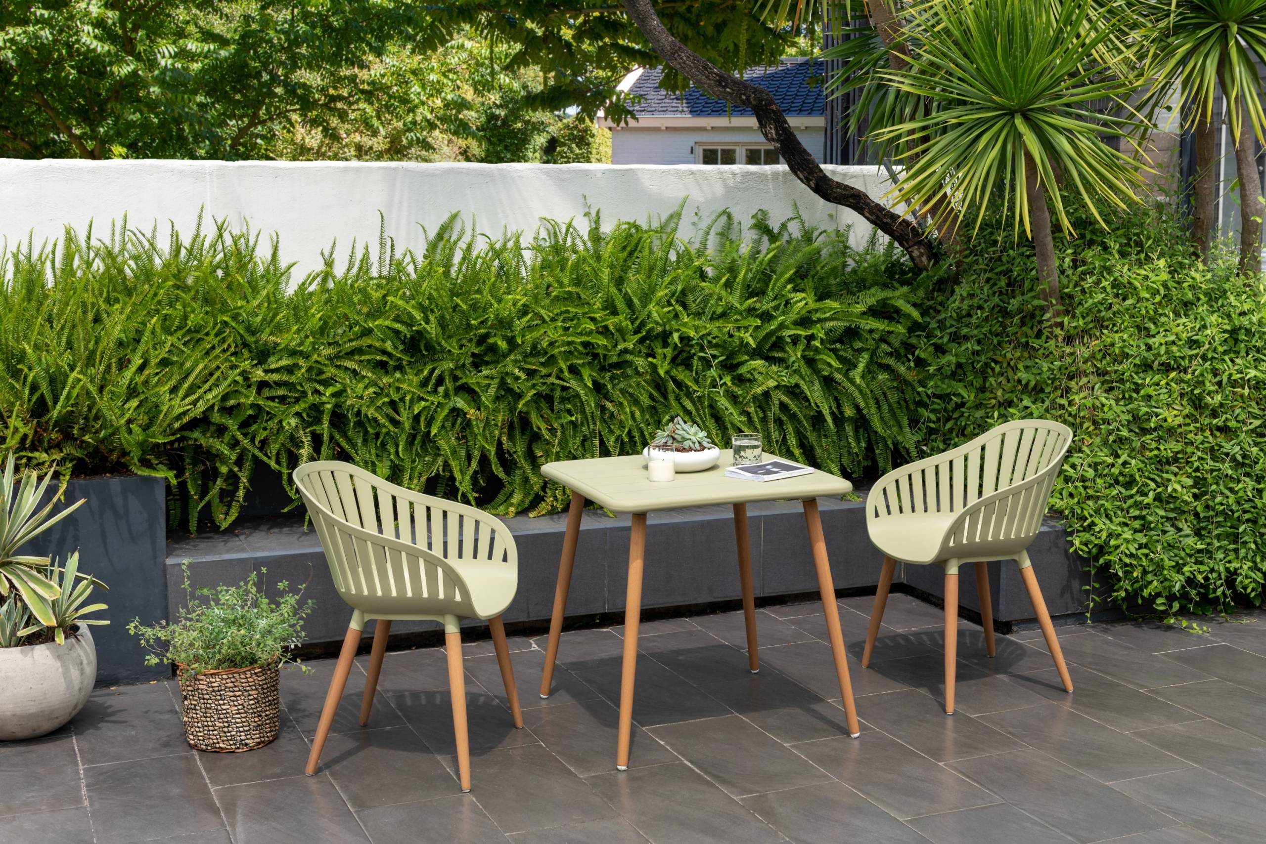 Nassau bistro set
