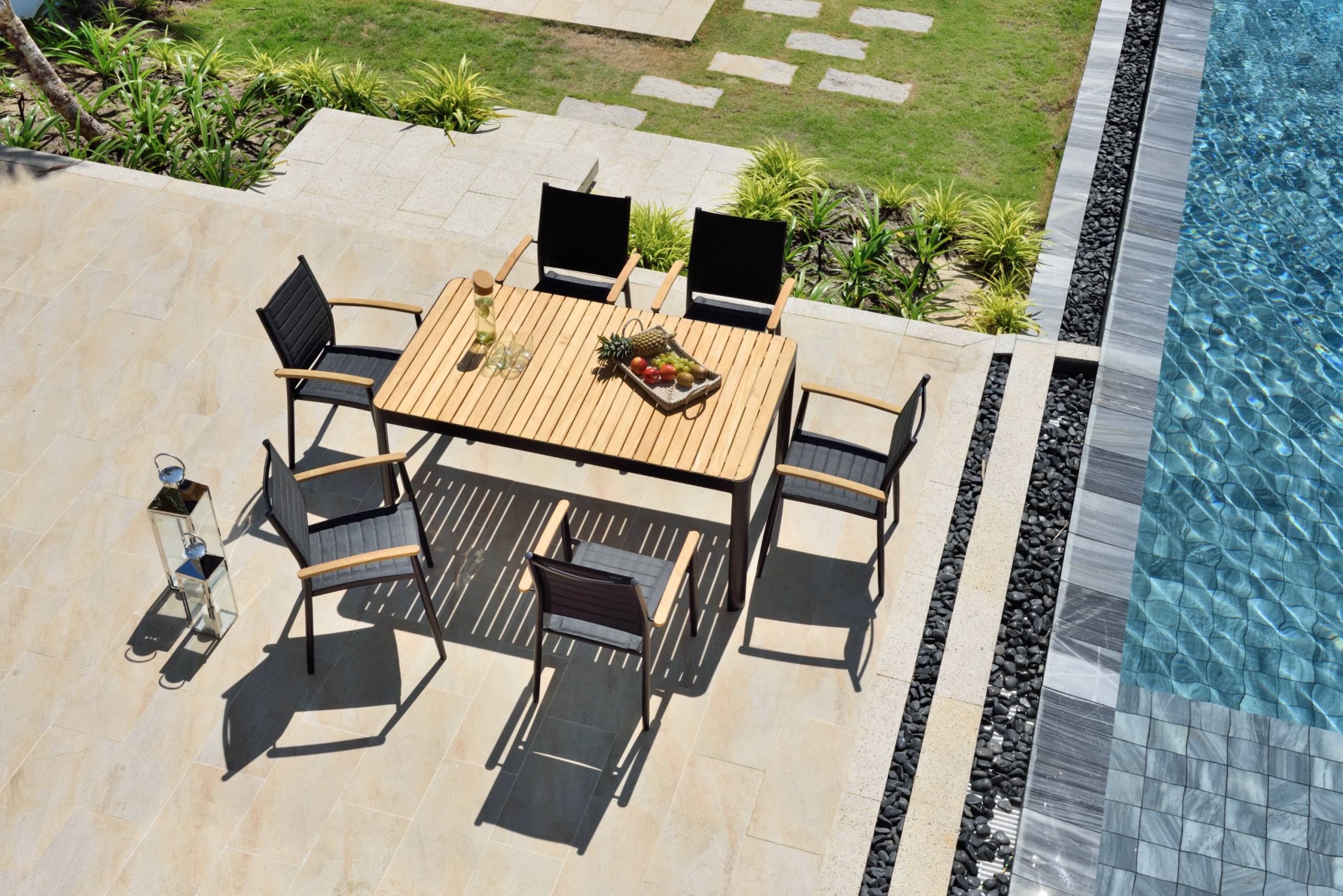 Nassau carver chair, Eve square table 90x90cm, 76h, FSC LOT, PLC HOY-CSN-SGN-PNY, TEA FSC (14)
