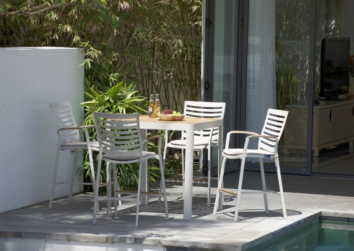 Portals 5-piece bar height dining set (light)